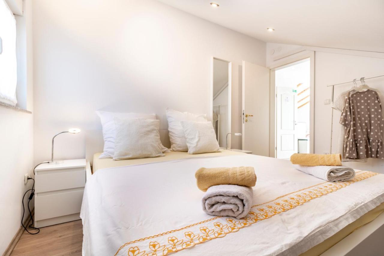 Apartments Lacaleta スプリト エクステリア 写真