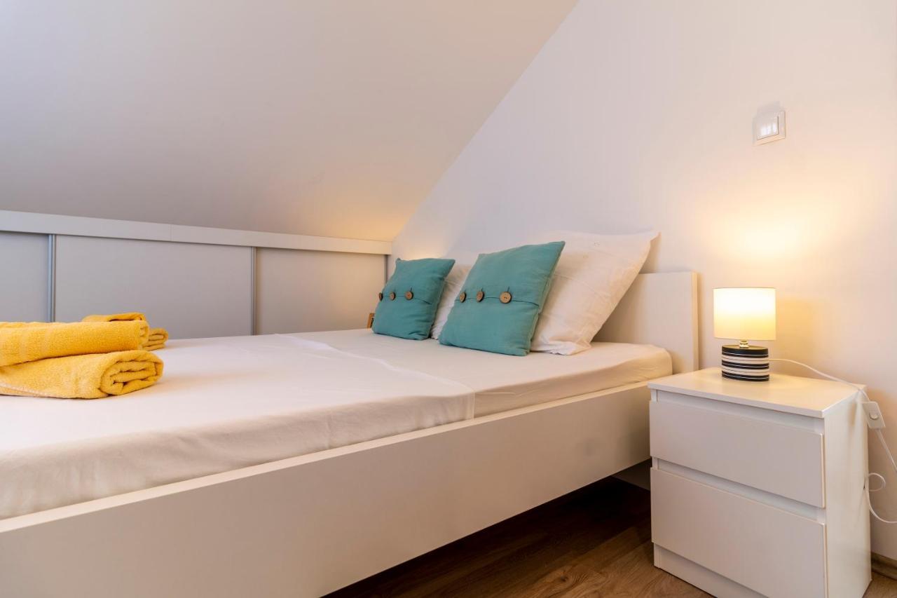 Apartments Lacaleta スプリト エクステリア 写真