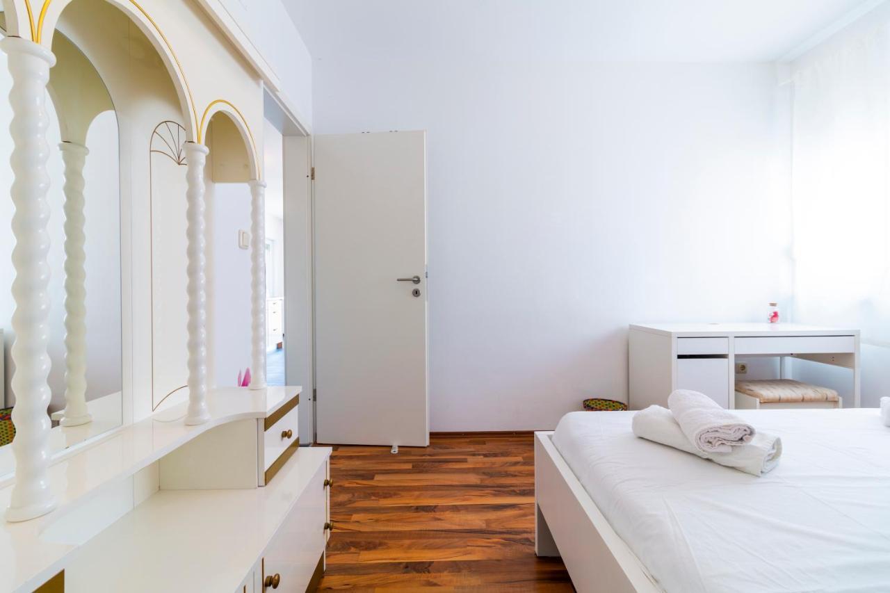 Apartments Lacaleta スプリト エクステリア 写真